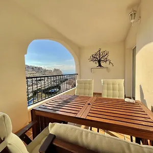 https://casa-luna-golf-beach-torrequebrada-parking-free.es-andalucia.com